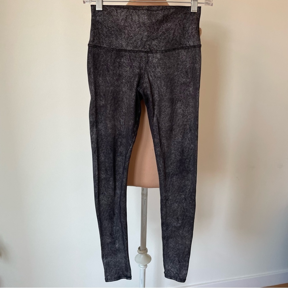 ALO Yoga Black Silver Metallic High Waisted Full Length Crackle Leggings Size S
